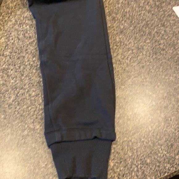 Under Armour Joggers - Picture 4 of 5